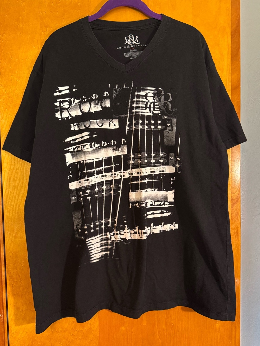 Rock & Republic Black V-Neck Tee with White Guitar Graphic